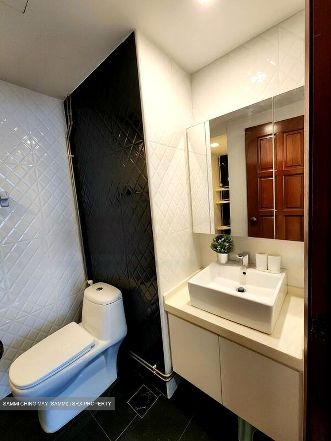 Simsville (D14), Condominium #467556271